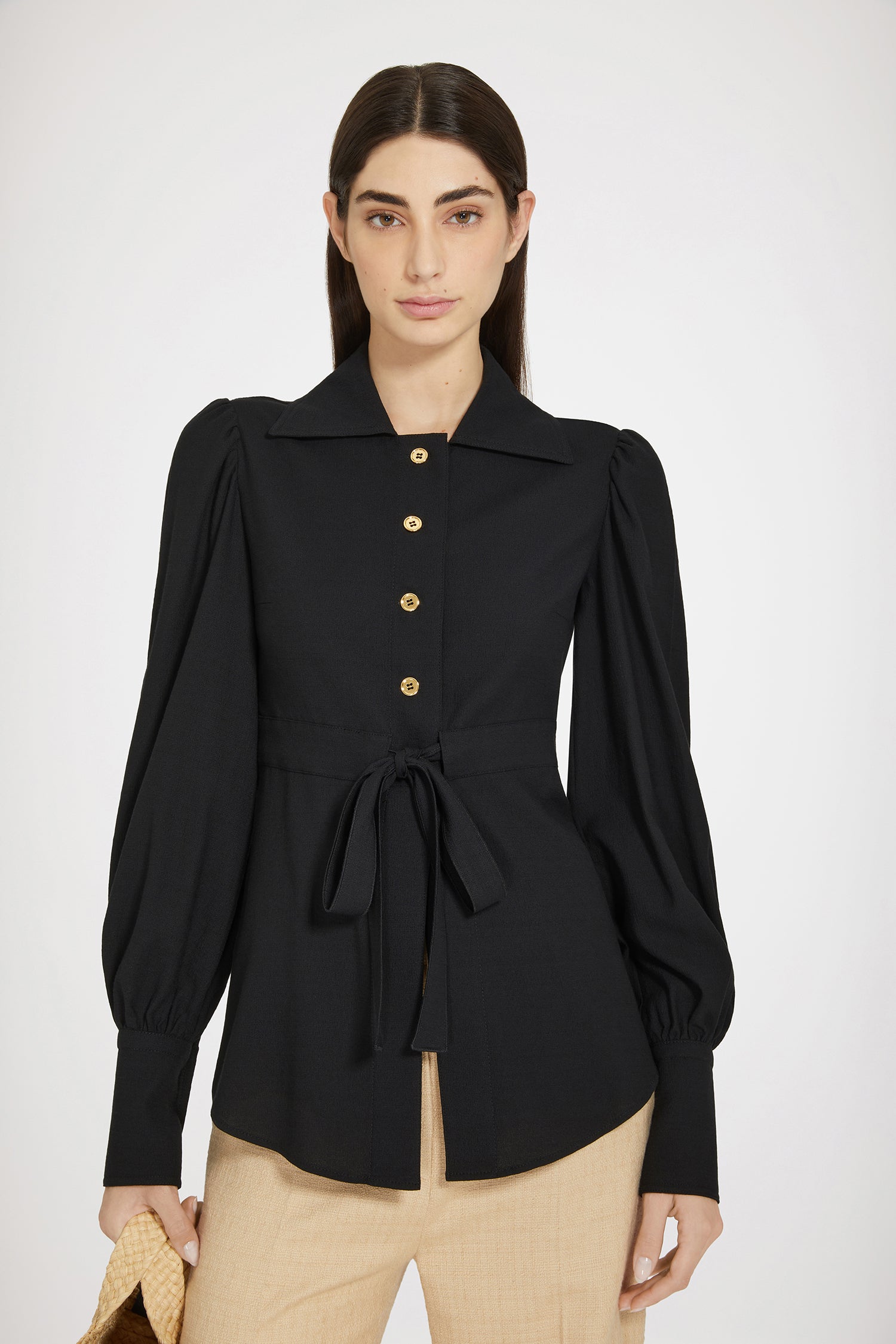 Patou - Puff sleeve bow blouse in seersucker - Black - A Patou sleeve trick.Black seersucker blouse. Wide shirt collar. Gold-tone Patou-engraved buttons. Bow belt at the waist. Puff sleeves. Buttoned cuffs.