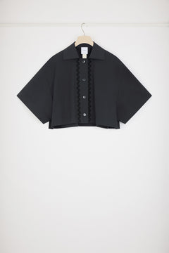 Wave cropped shirt in sustainable cotton
