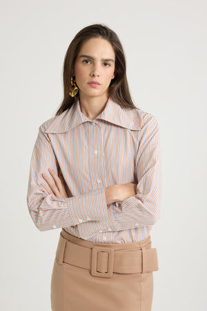 Camicia aderente in popeline di cotone bio stampato