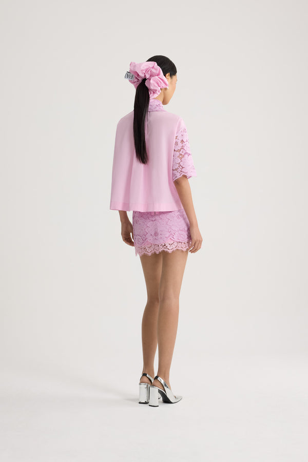 Patou - Camicia a maniche corte in misto cotone eco-responsabile - Pink Parfait - Camicia a maniche corte in misto cotone eco-responsabile rosa. Ricamo floreale. Colletto classico. Taglio aderente.