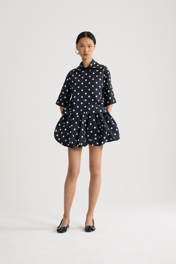 Patou - Recycled Faille Short-Sleeved Blouse - Meteorite Blue - Navy blue short-sleeved blouse with white polka dots. Shirt collar. Straight cut.