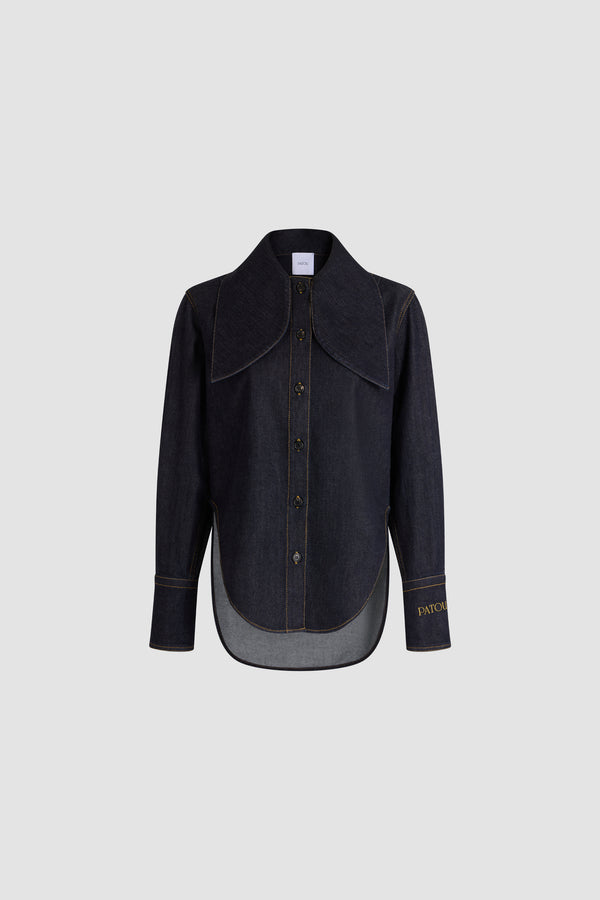 Patou - Hemd mit Bindekragen aus Baumwoll-Denim-Mischung - Blue Mountain Rodeo - Marineblaues Hemd aus Baumwoll-Denim-Mischung. Lange Ärmel. Knopfleiste. Große Passe, die seitlich einen Bindekragen formt.