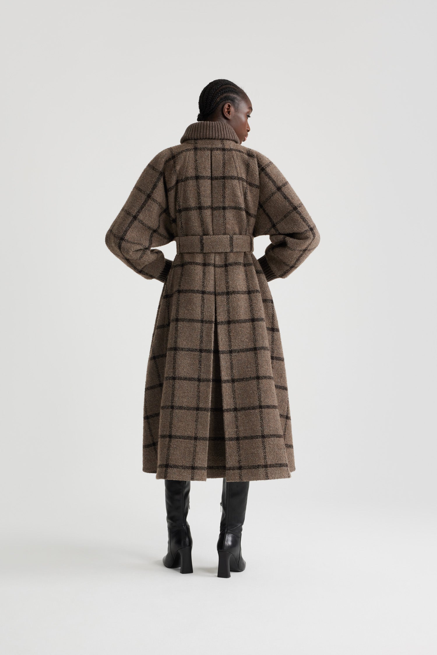 Patou - Oversized coat in recyled wool blend - Gray Checkerboard - Grey recycled wool blend coat. Check pattern. Oversized fit. Long length. A-line silhouette. Rib knit collar and cuffs. Raglan sleeves. Gold-tone half-sphere JP buttons. Self-tie belt at the waist. Maxi patch pockets with buttoned flap. Box pleat at the back.This style is oversized.