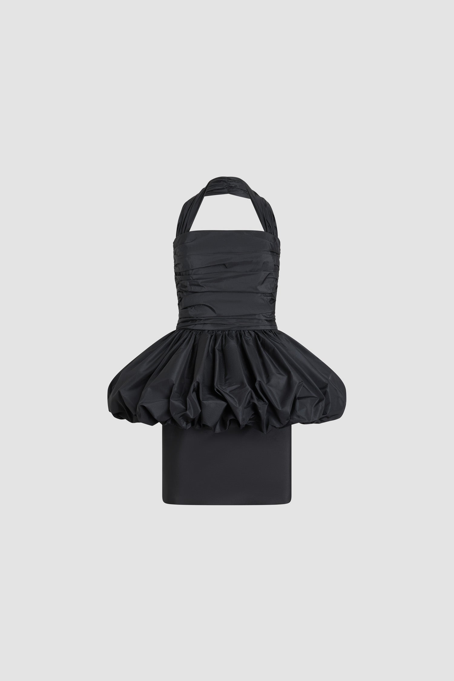 Patou - リサイクルファイユ バックレス ミニ ブルマードレス - Black - ブラックカラー ミニ丈のバックレス ブルマードレス。