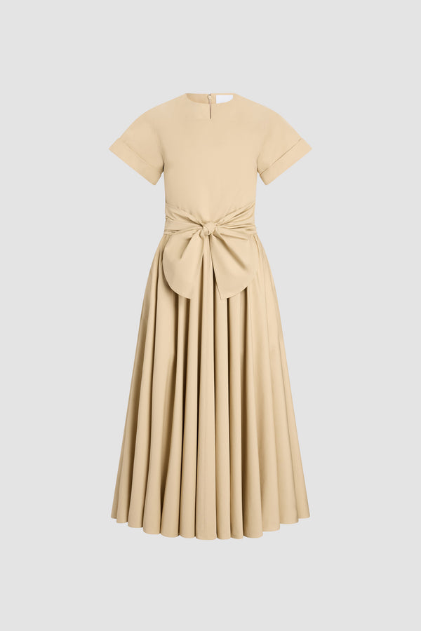 Patou - Knotted Organic Cotton Short-Sleeved Midi Dress - Safari Sand - Sand-colored knotted short-sleeved midi dress in organic cotton. Stand-up collar. Knot detail at the waist.
