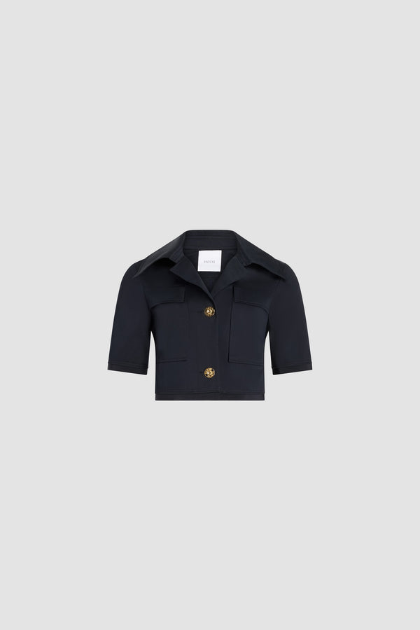 Patou - Veste courte manches courtes en coton bio - Night Blue - Veste courte manches courtes bleu marine. Col chemise. Poches poitrine. Boutons dorés.