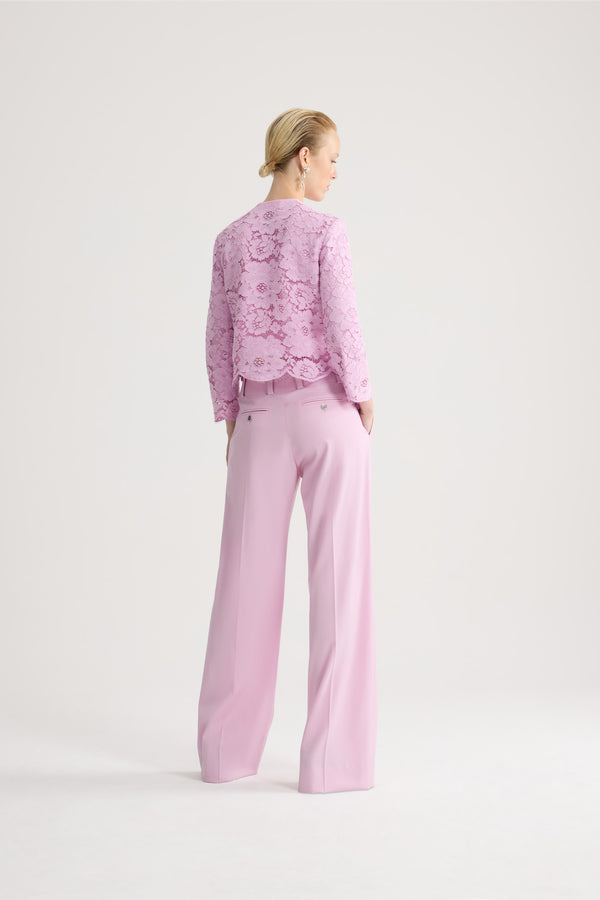 Patou - Giacca senza collo in pizzo misto cotone eco-responsabile - Pink Parfait - Giacca senza collo in pizzo rosa pallido. Maniche lunghe. Chiusura con bottoni.