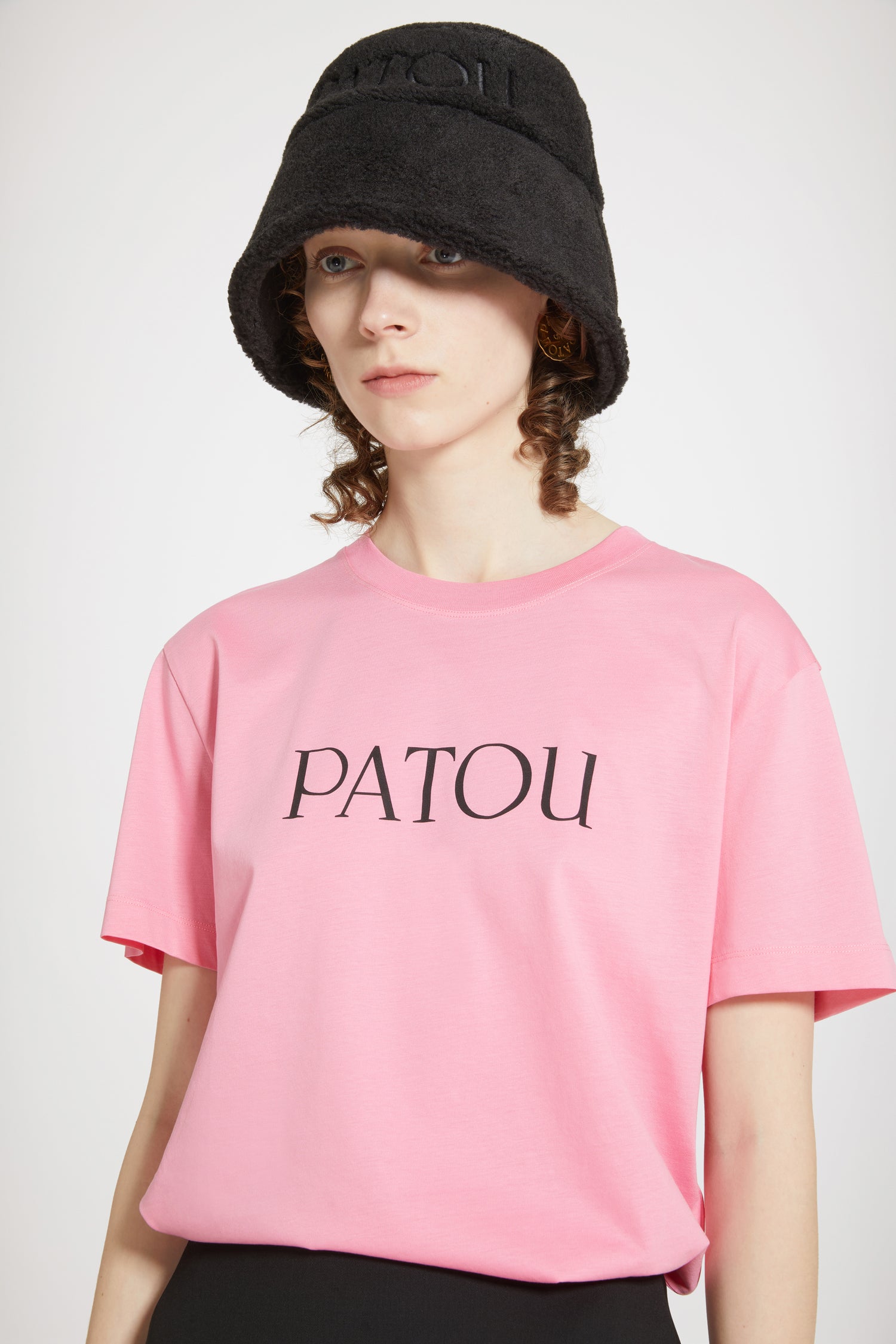 28日までセール日本未入荷！新品未使用！Patou オーガニックコットンtシャツカラーダークネイビー