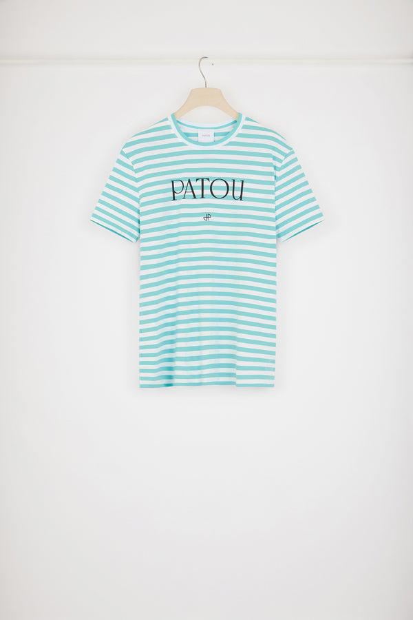 Patou - 코튼 파투 스트라이프 티셔츠 - Green Small Stripes - 모든 이의 마음을 사로잡은 스트라이프를 만나보세요.그린 및 화이트 컬러의 코튼 소재. 스트라이프 패턴. 레귤러 핏. 크루넥 디자인. 앞면에 Patou 및 JP.