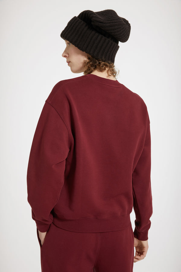 Patou - オーガニックコットンを使用したパトゥブークレットスウェットシャツ - Ruby Wine - 魅力的なブークレット！ルビーワインのオーガニックコットン製スウェットシャツ。クルーネック。カラー、袖口、ウエストにリブ入り。胸元に3DメランジブークレットのパトゥとJP刺繍。