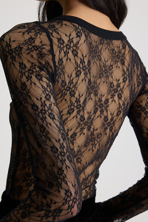 Second skin top in lace jersey
