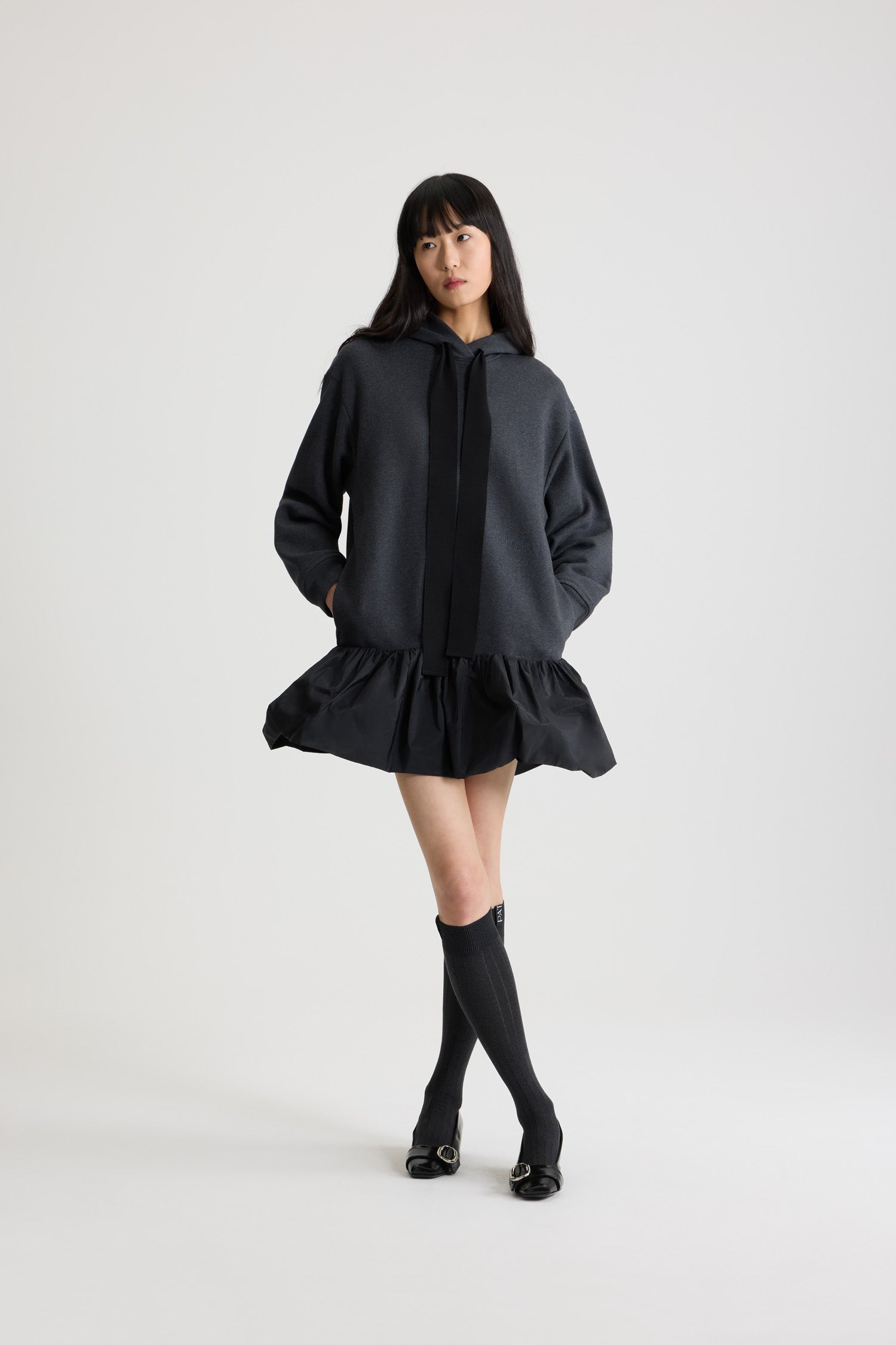 Patou | オーガニックコットン＆ファイユ フリルヘム フーディドレス