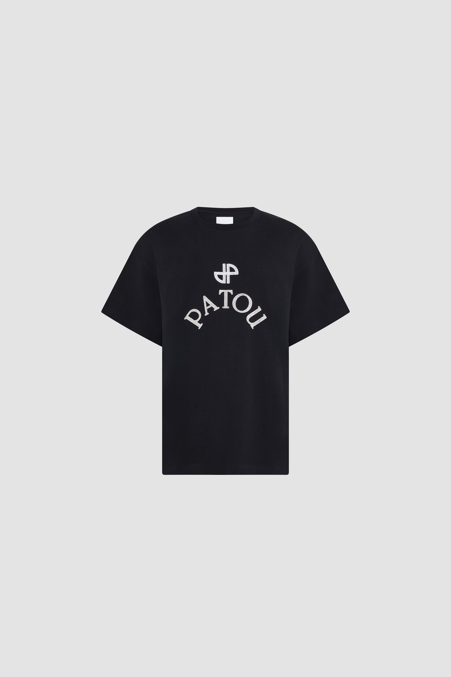 Patou - 블랙 오버사이즈 티셔츠. 짧은 소매. 앞면에 화이트 JP Patou 로고 자수. - Black - Black oversized T-shirt. Short sleeves. White embroidered JP Patou logo on the front.
