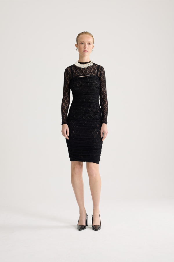 Patou - Robe mini avec haut détachable en dentelle en polyamide - Black - Robe mini avec haut détachable en dentelle noire. Manches longues. Forme fourreau.