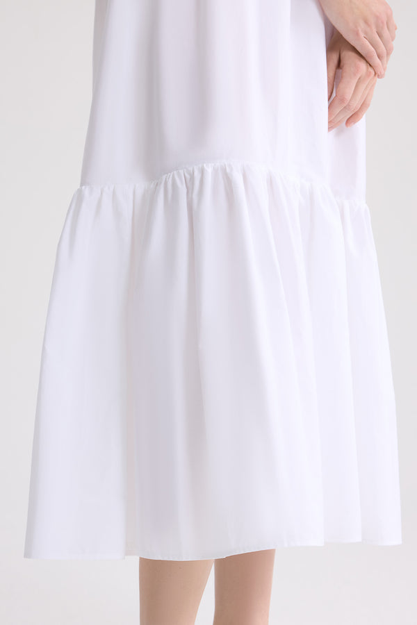 Patou - Abito Midi Volume Popeline in Cotone Biologico - White - Abito midi bianco. Materiale in cotone biologico. Parte superiore a t-shirt. Gonna a volume in popeline.