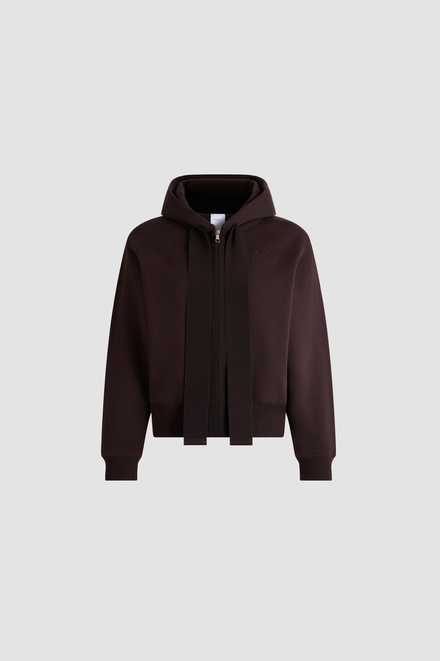 Patou - Felpa con cappuccio e zip in cotone biologico - Winter Mocha - Felpa con cappuccio in cotone biologico color marrone. Presenta una chiusura con zip frontale. Cappuccio con coulisse regolabili. Polsini e orlo a costine. Silhouette dritta.