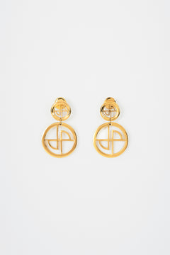 JP drop earrings in gold-plated brass