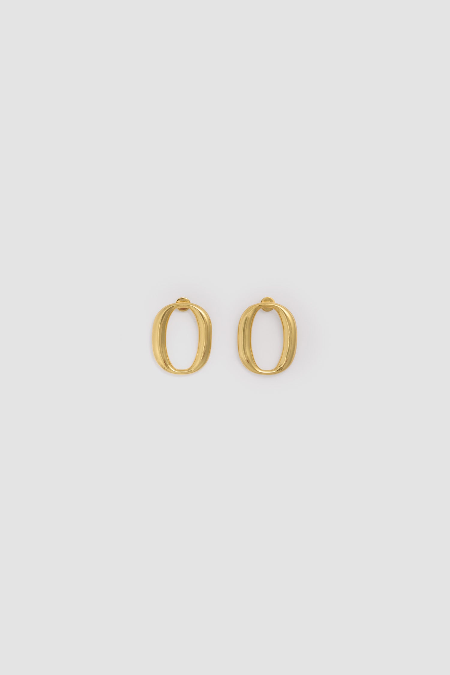 Patou - Oval earrings in gold-plated brass - Gold - Earrings in gold-plated brass. Oval design. Engraved JP monogram. Push stud fastening suitable for pierced ears.