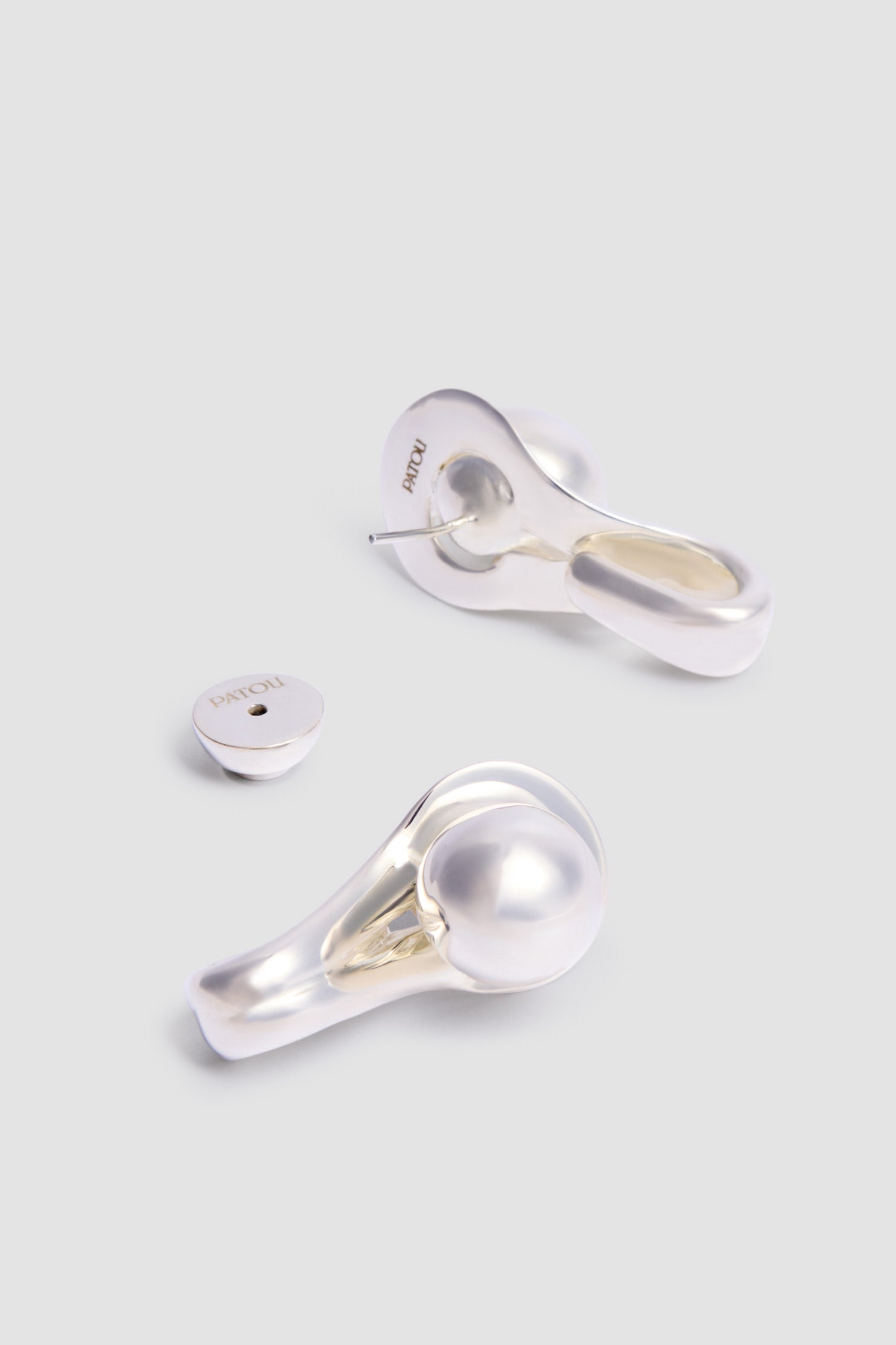 Patou | デザイナージュエリー、イヤリング、ブローチ、ネックレス
