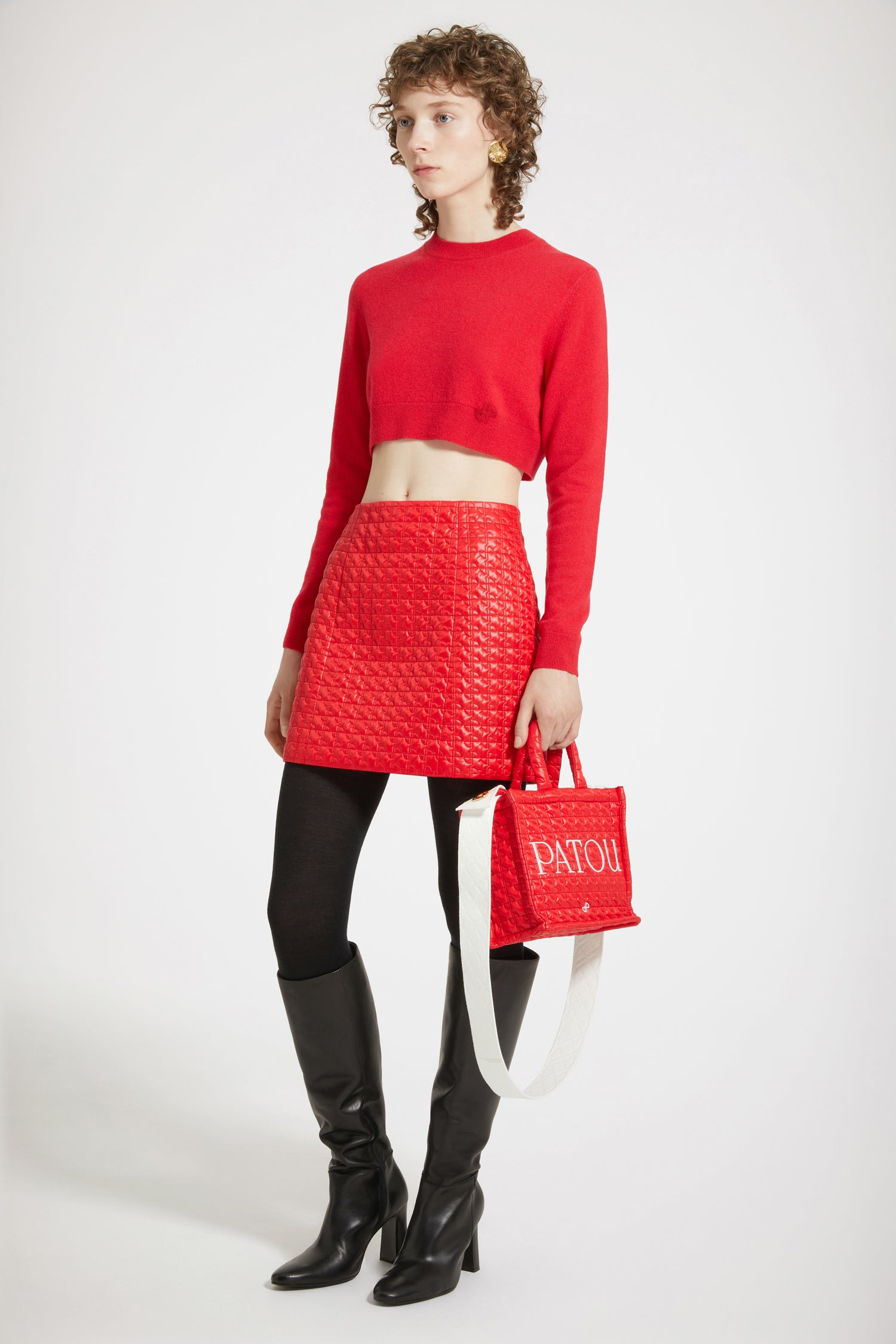 Patou - Cropped jumper in sustainable wool and cashmere - Hot Pink - Cropped knit, high waist: the perfect Patou silhouette.Hot Pink wool and cashmere jumper. Cropped silhouette. Crewneck. Ribbed collar, cuffs and hem. Embroidered JP at the front.