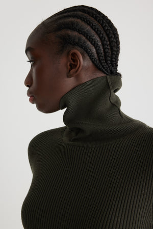 Ribbed turtleneck jumper in sustainable wool and cashmere