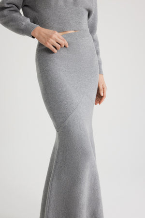 Peplum skirt in sustainable wool and cashmere blend