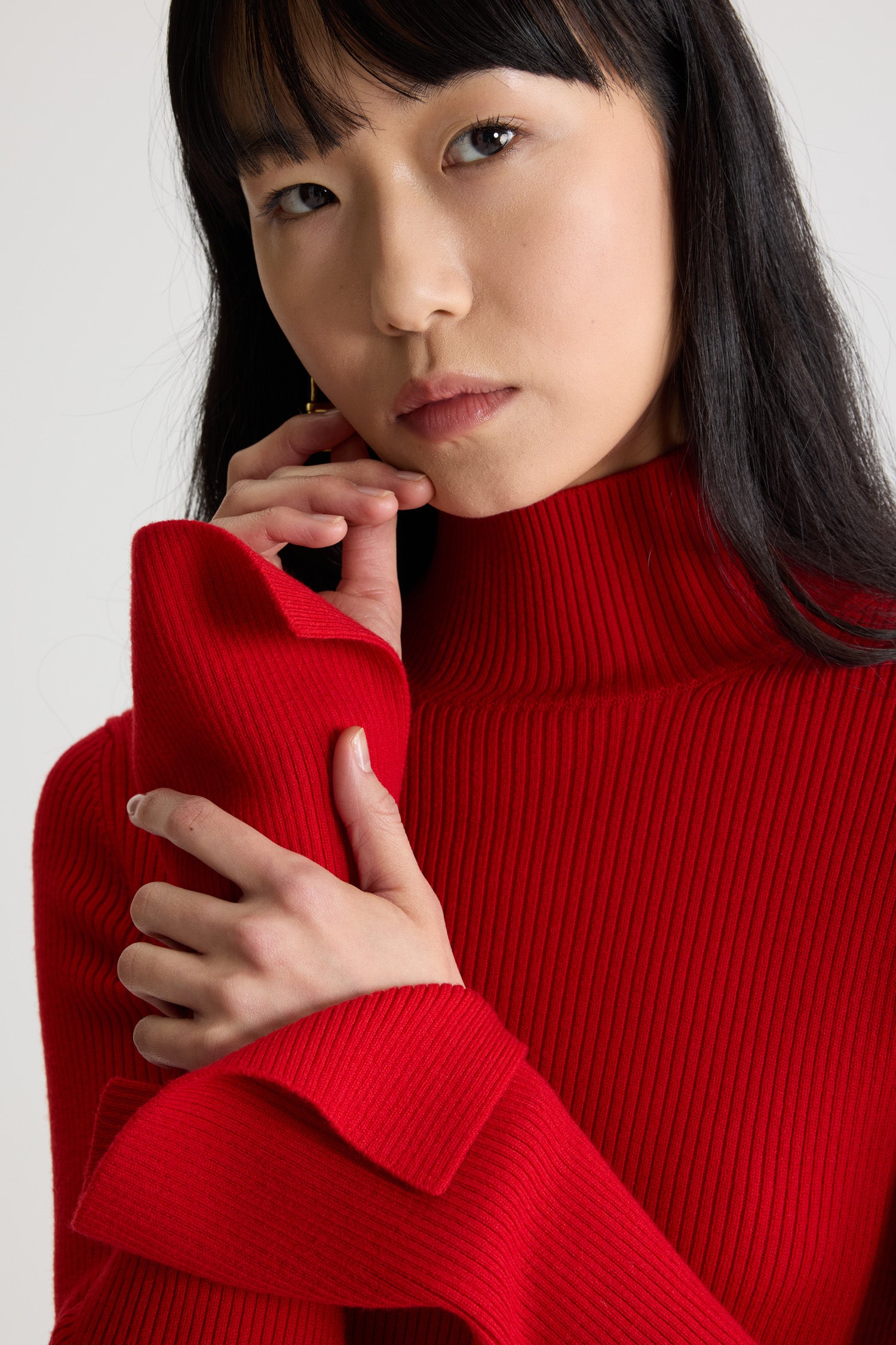 Patou - Maglione a costine in misto lana - Elixir Red - Maglione in misto lana merino Elixir Red. Maglia a costine. Silhouette aderente. Collo alto. Maniche allungate con polsini con spacco.