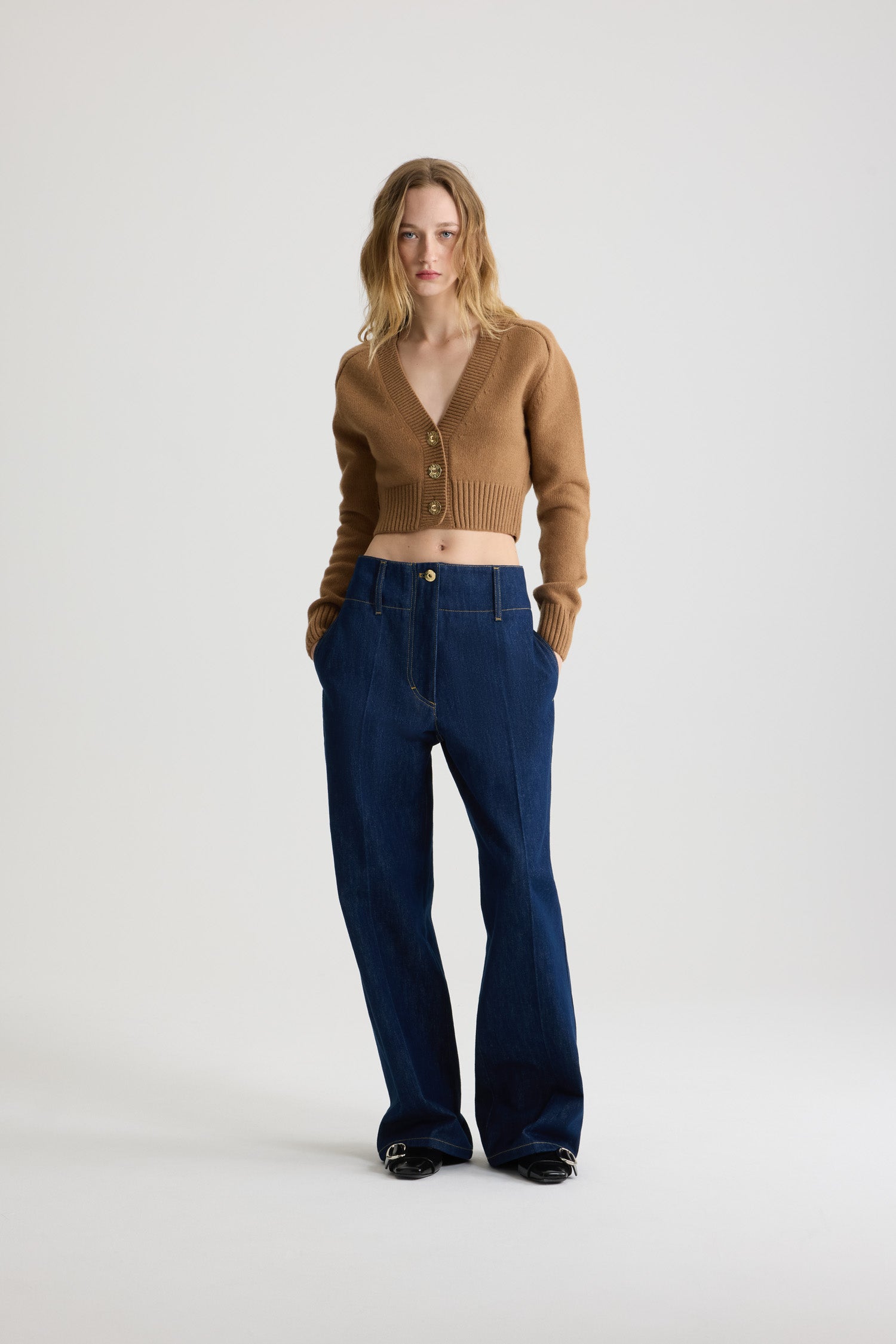 Patou - Cropped cardigan in wool and cashmere - Nutmeg - Nutmeg light brown Merino wool and cashmere cardigan. Cropped length. V neck. Ribbed collar, cuffs and hem. Gold-tone Patou logo-engraved buttons. Contrast elbow patches.