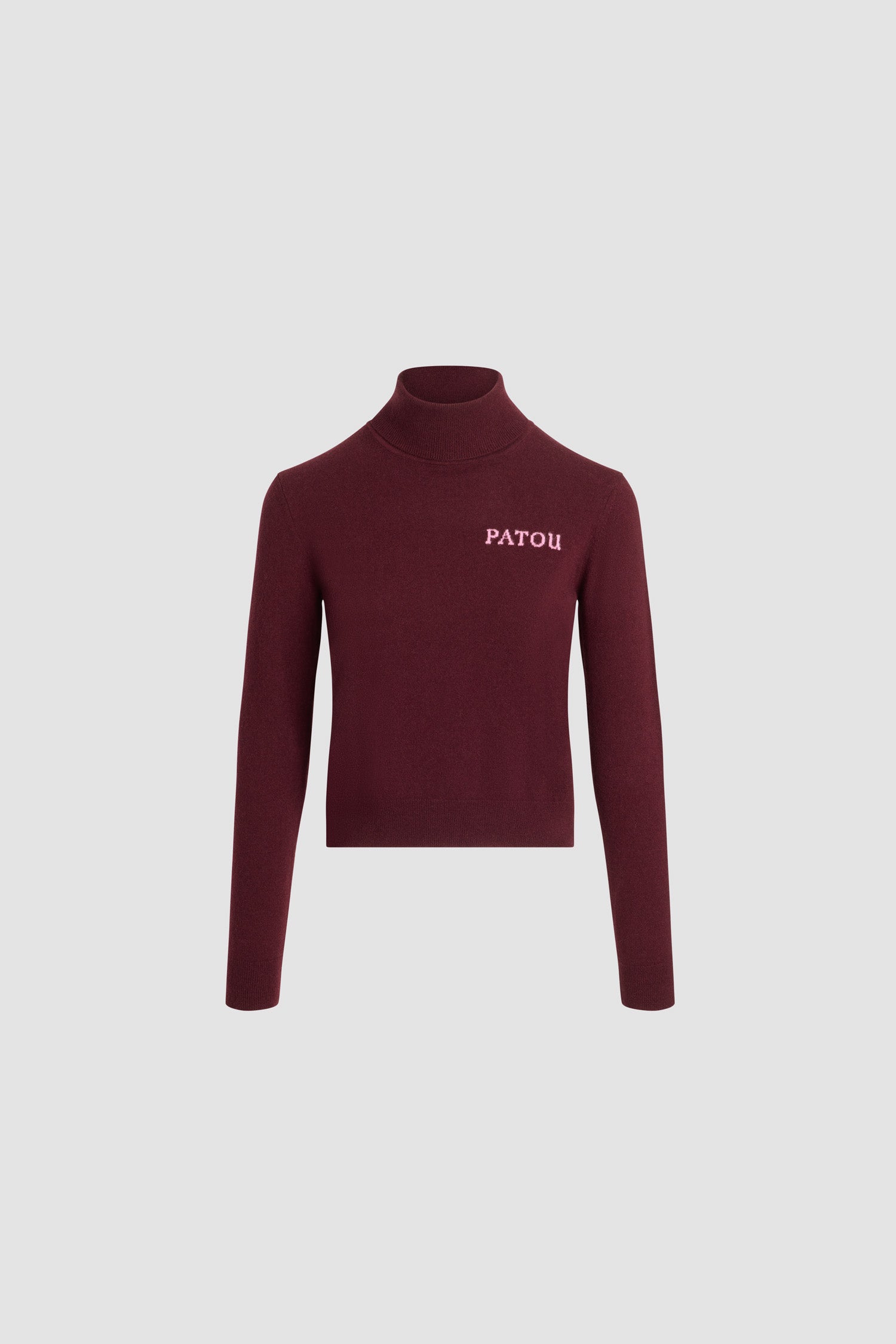Patou - Pull à col roulé en laine et cachemire avec détail Patou en intarsia - Vignola - Pull en laine mérinos et cachemire bordeaux Vignola. Col roulé. Logo Patou contrastant en intarsia sur la poitrine.