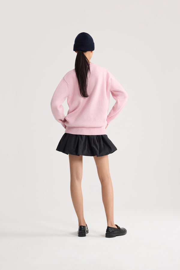 Patou - Patou x Moomin Moomin Pullover mit Rundhalsausschnitt - Moomin Light Pink - Bereichern Sie die Festtage mit der Patou x Moomin Kollektion. Dieser liebenswerte Pullover aus edlem Wollgemisch zeichnet sich durch seinen komfortablen Schnitt aus. Das auffällige Moomin Intarsienmotiv verleiht Ihrer Garderobe einen Hauch von Fröhlichkeit und Nostalgie.Unisex-Stil (für Herren bitte eine Größe größer wählen).