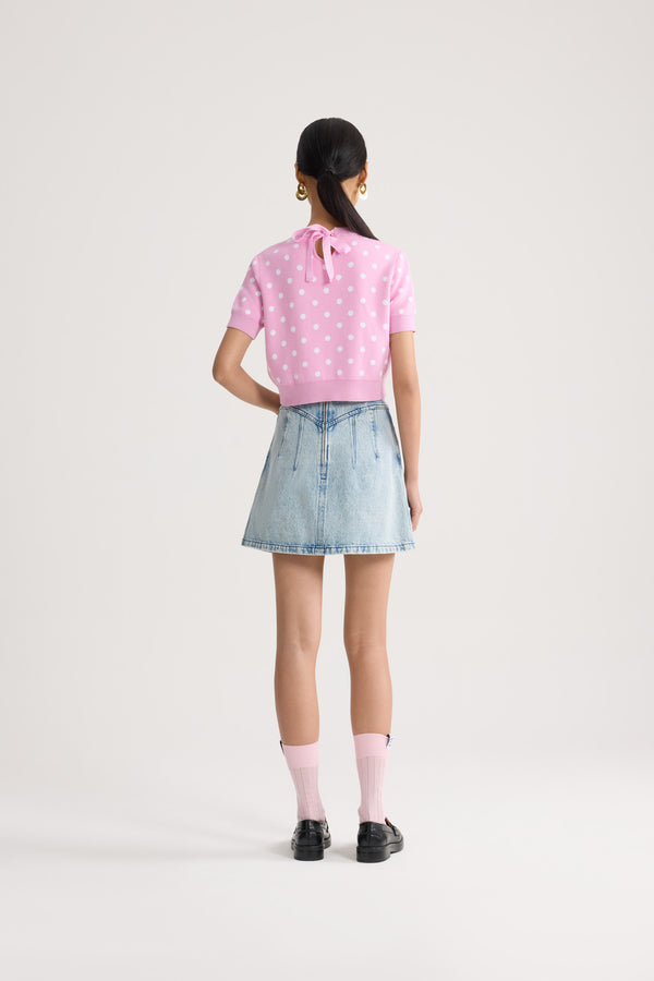 Patou - Crop T-shirt a pois in misto cotone eco-responsabile - Candy Pink Polka Dots - Crop T-shirt a pois rosa e bianchi. Collo rotondo. Maniche corte. Dettaglio annodato sulla schiena.
