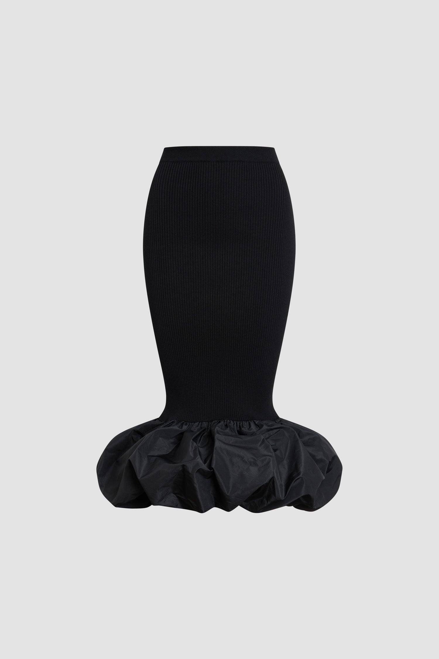 Patou - Gonna lunga in misto cotone eco-responsabile con dettaglio volant in faille riciclata - Black - Gonna lunga in misto cotone eco-responsabile nera. Maglia a coste. Dettagli volant in faille riciclata. Forma a sirena.