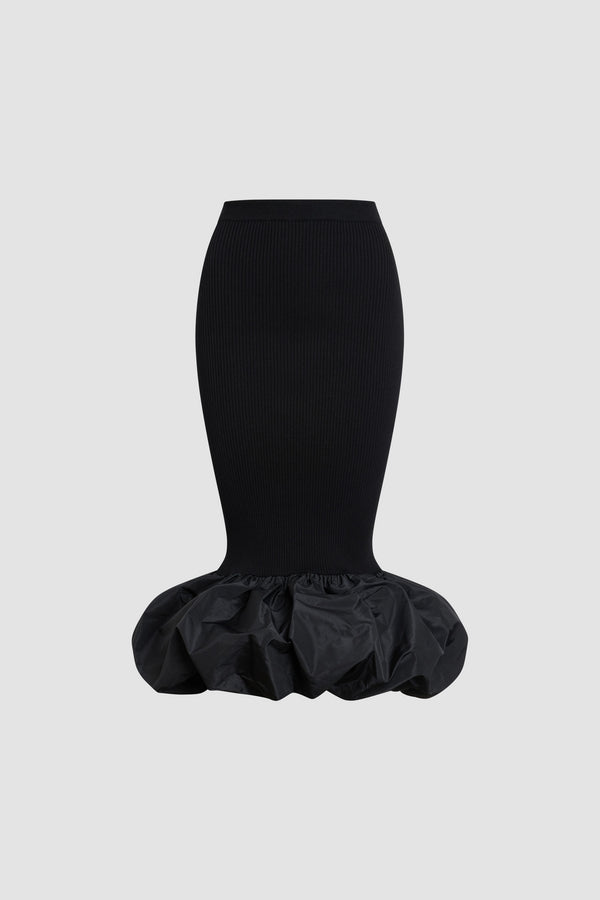 Patou - エコフレンドリーコットン混紡 ロングスカート、リサイクルファイユ製ラッフルディテール - Black - ブラックカラーの環境にやさしいコットン混紡製ロングスカート。リブニット。リサイクルファイユ製のラッフルディテール。マーメイドシルエット。