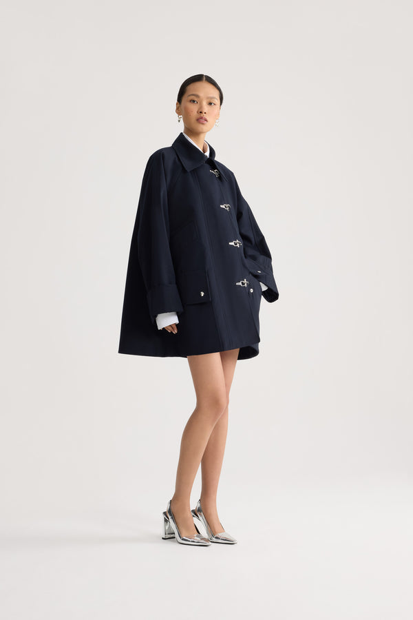 Patou - Parka oversize in cotone biologico - Night Blue - Parka oversize blu navy. Chiusura con alamari argentati. Colletto classico.