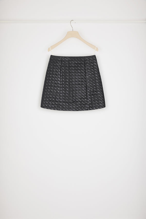 Patou - 친환경 퀼팅 나일론 소재의 미니 스커트 - Black Ski Slope - 파투 미니의 맥시 크러쉬!친환경 블랙 나일론 스커트. 시그니처 JP 퀼팅. 하이 웨이스트. 짧은 기장. 뒷면의 지퍼 여밈.