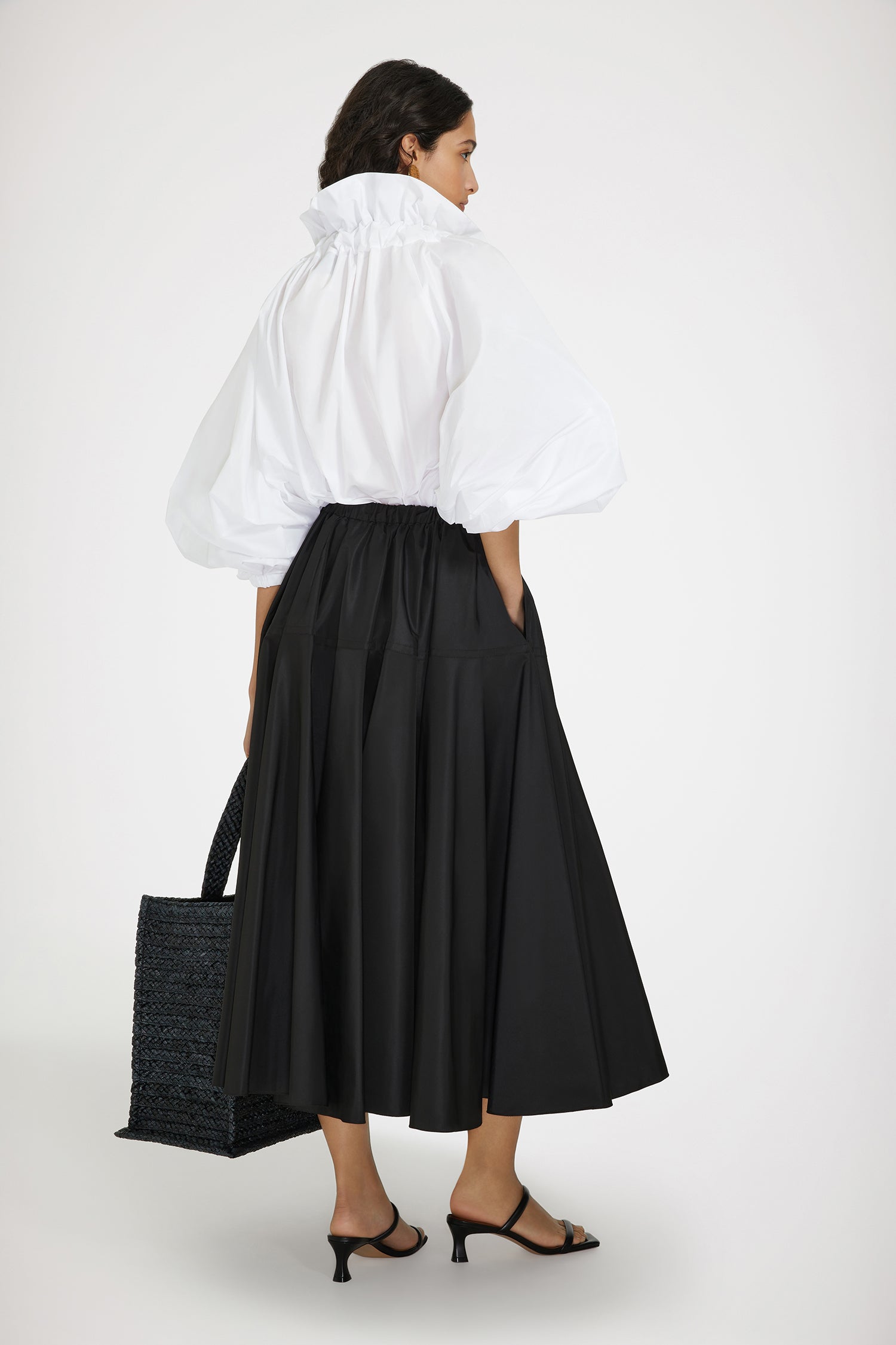 Patou - Maxi skirt in recycled faille - Black - Volume that screams Patou!Black recycled polyester faille skirt. High waist. Maxi length. Full volume. Elasticated waist. Seam pockets.