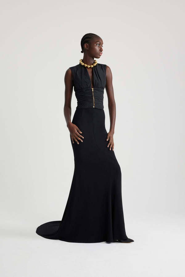 Patou - Gonna maxi a sirena in misto lana ecosostenibile - Black - Gonna in crepe eco-sostenibile nero. Lunghezza maxi. Silhouette aderente e svasata. Vita alta. Chiusura con zip sul retro. Modello foderato.Questo modello è aderente sui fianchi.