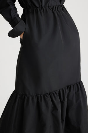 Maxi skirt in recycled faille