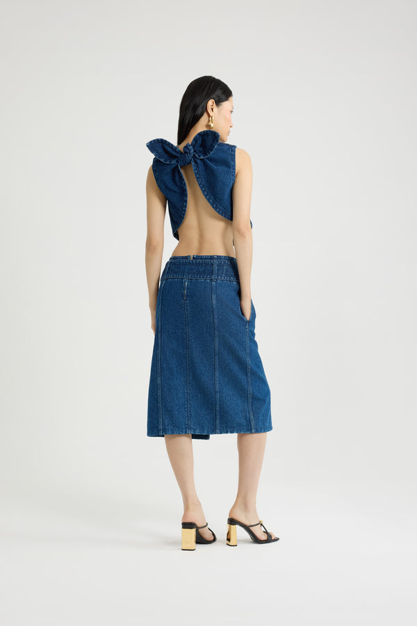 Patou - Gonna midi con cintura in denim di cotone - Ink Blue - Gonna in denim di cotone blu inchiostro. Lunghezza midi. Vita bassa. Cintura larga rimovibile. Spacco alto sul davanti. Chiusura con zip sul retro. Modello foderato.