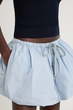 Jupe courte bouffante en faille recyclée