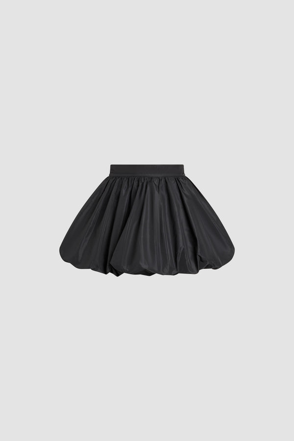 Patou - リサイクルファイユ バブル ミニスカート - Black - ブラックのリサイクルポリエステルファイユ製スカート。ショート丈。ふっくらとしたボリューム感のあるシルエット。ハイウエスト。ファスナー。サイドにポケット。