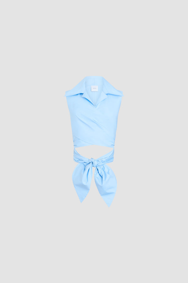 Patou - Top Drappeggiato Senza Maniche in Cotone Biologico - Riviera Blue - Top drappeggiato senza maniche blu. Materiale in cotone biologico. Collo a camicia. Lacci da annodare in vita.