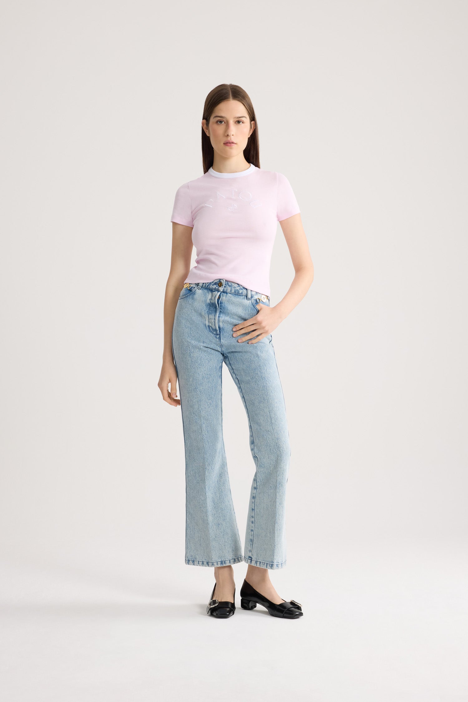 Patou - Pantaloni flare in denim misto cotone - Riviera Sky Blue - Pantaloni flare in denim azzurro. Taglio svasato. Vita alta. Pieghe marcate.