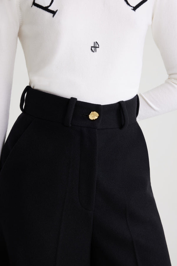 Patou - Pantalone largo in misto lana e cachemire ecosostenibile - Black - Pantalone in misto lana e cachemire ecosostenibile. Gamba larga. Vita alta. Passanti per cintura. Chiusura con bottone oro inciso Patou e zip sul davanti. Tasche ai lati. Pieghe sul davanti.