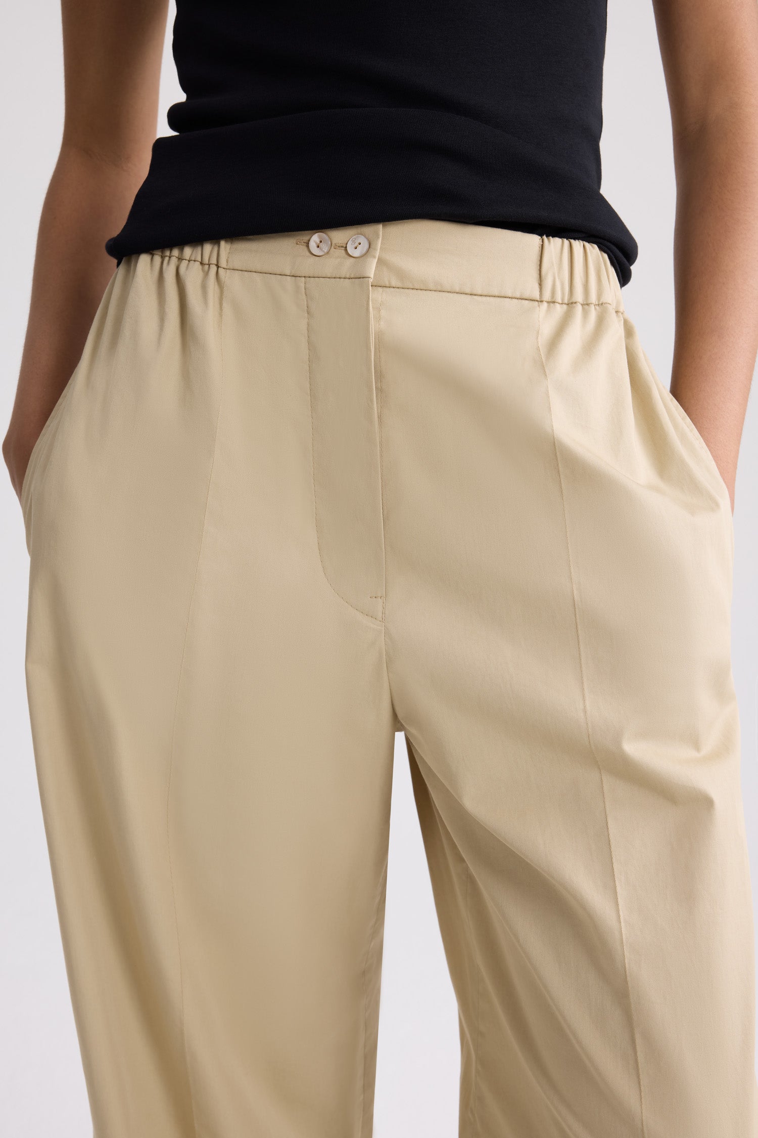 Patou | レディス パンツ＆スカート、上質でシックなジーンズ - Patou.com