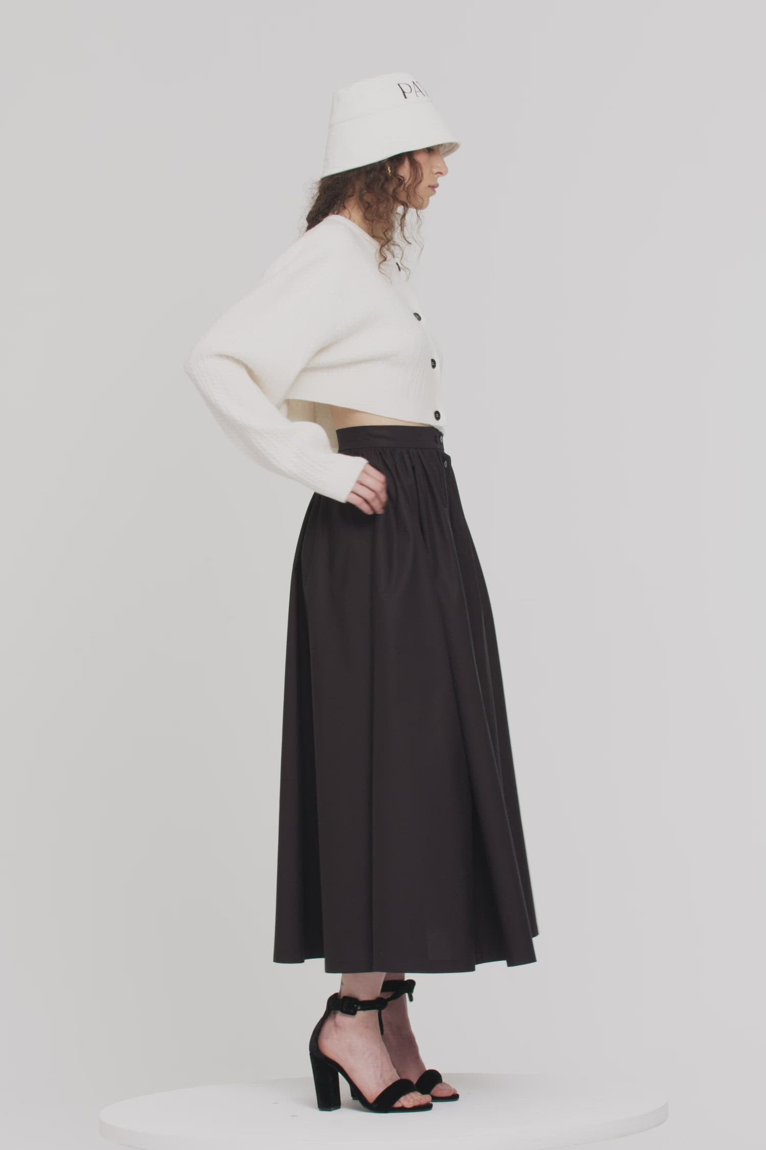 Patou | リサイクルウールブレンド クロップド ケーブルニット