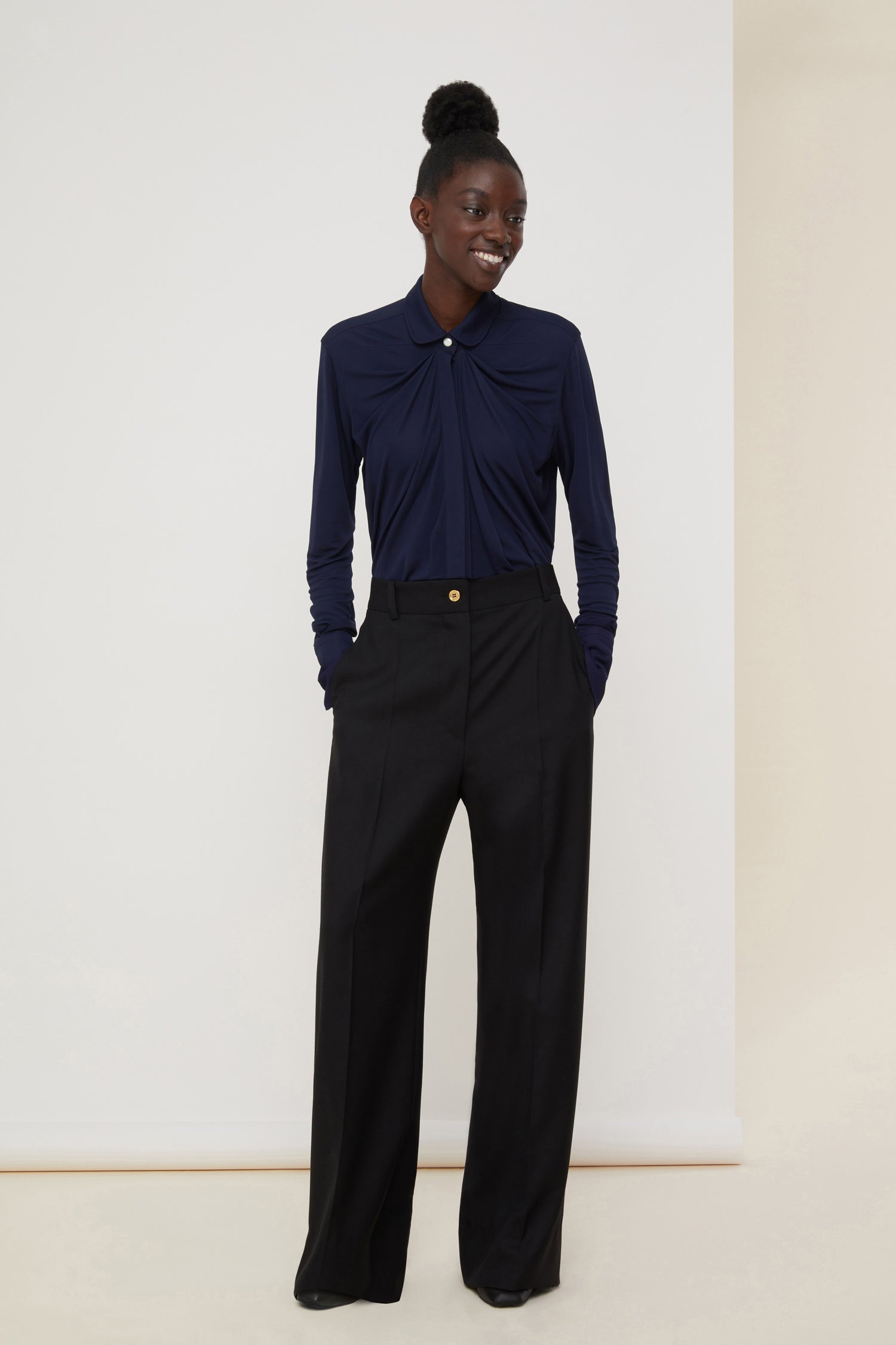 Patou - Peter Pan collar jersey blouse - Ink - A wider collar palette.Ink blue longline jersey blouse. An iconic Patou style with a smaller Peter Pan collar. Draped silhouette. Mother-of-pearl button at the top, hidden buttons down the front. Buttoned cuffs.