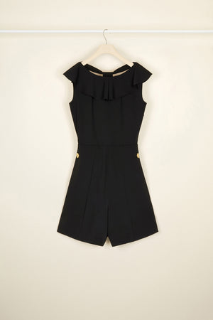 Jumpsuit mit Cut-Outs hinten.