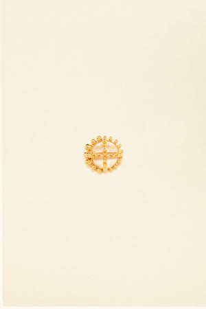 Round brass pearl brooch