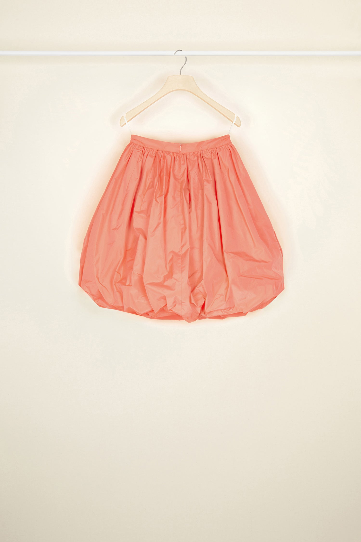 Patou - Faille bubble skirt - Tangerine - Light as a bubble!Patou’s signature bubble skirt in eco-conscious tangerine faille. Zip fastening at the back. Pockets at the sides.